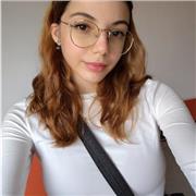 Profesora de bachillerato y otros niveles con amplio conocimiento en ciencias